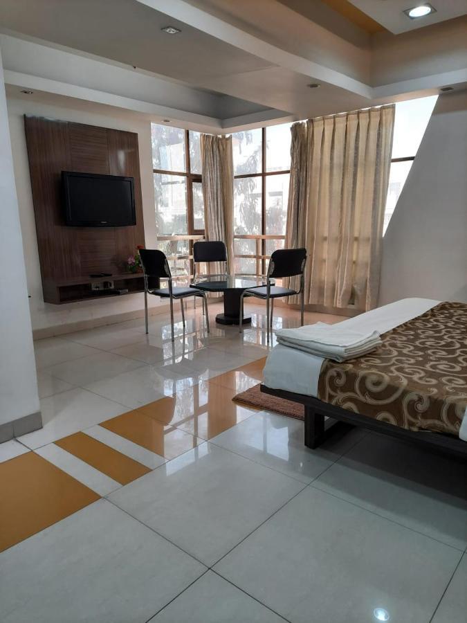 Hotel Grand Suites Индаур Экстерьер фото